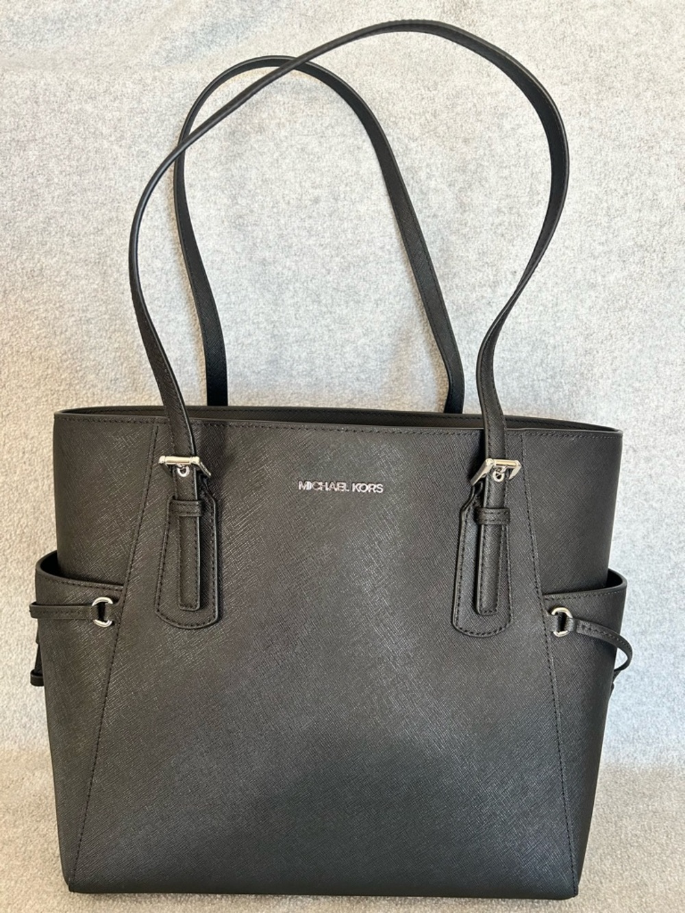 Michael Kors Voyager Large Black Leather Tote Bag NWT $558